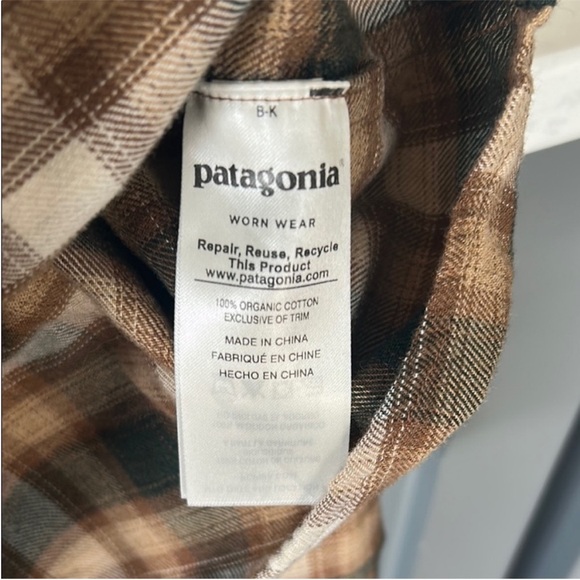 Patagonia Brown Tan Casual Button Down Shirt Men’s Size XL - Picture 8 of 8